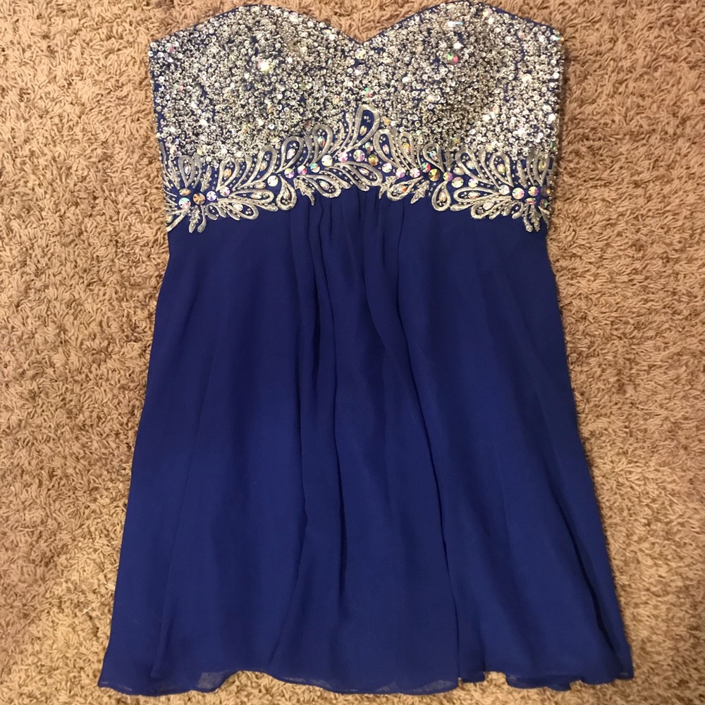 Royal blue size 8